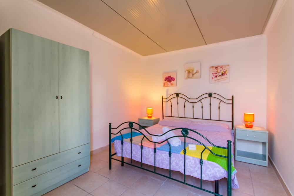 Casa Lory 1 near the sea view 3