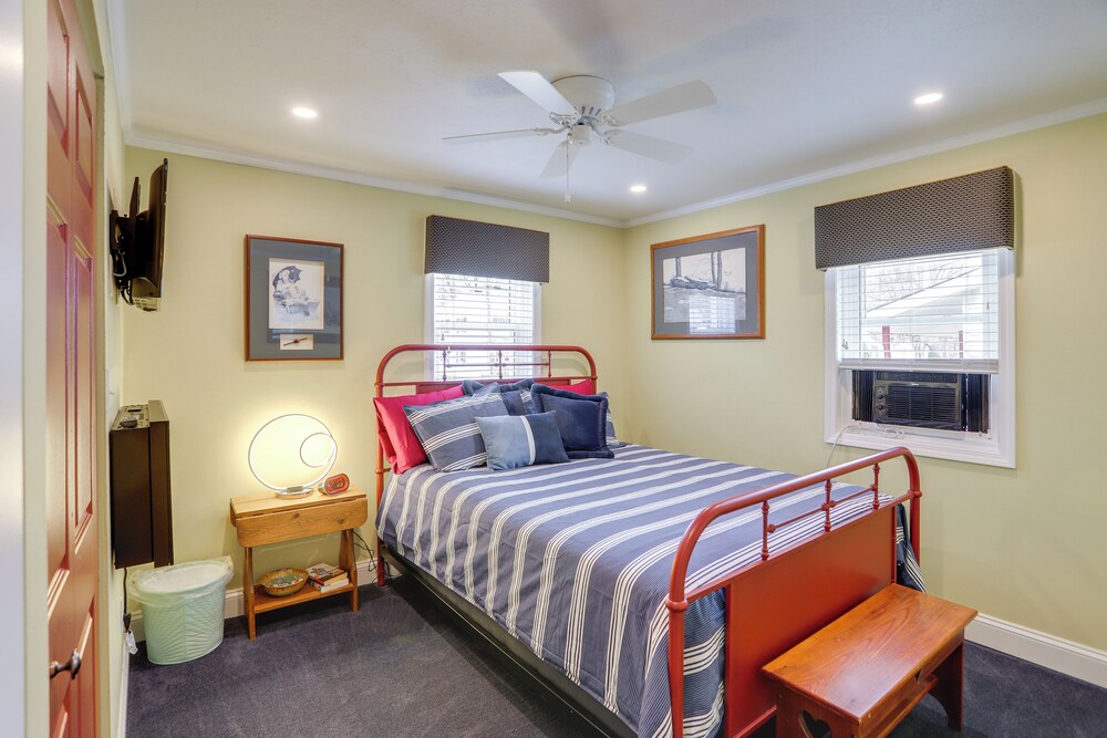 1 Block to Beach: Home w/ Hot Tub in Port Clinton!
