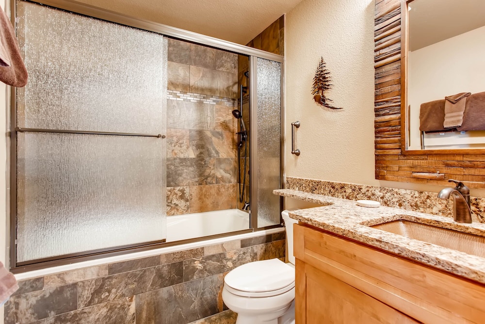 Estes Park Condos - Property Image 28