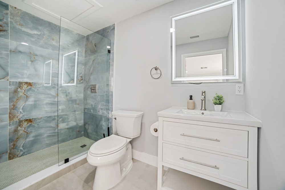 Spacious 6BR Beach Getaway w/ Heated Pool