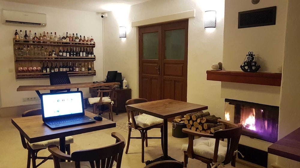 Alaçatı Otel Rebetiko - Image 19