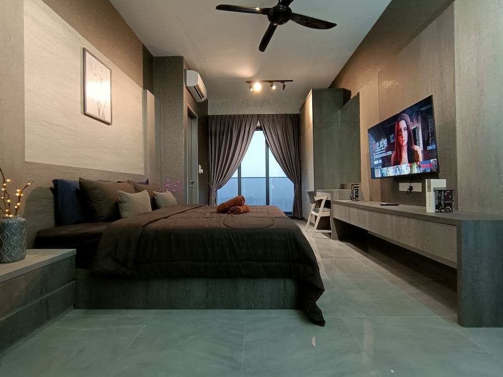 Attic Home Melaka Imperio Residence photo 5