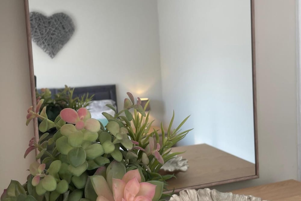 The Dooley, 3-beds, Sleeps 6, Pet Friendly