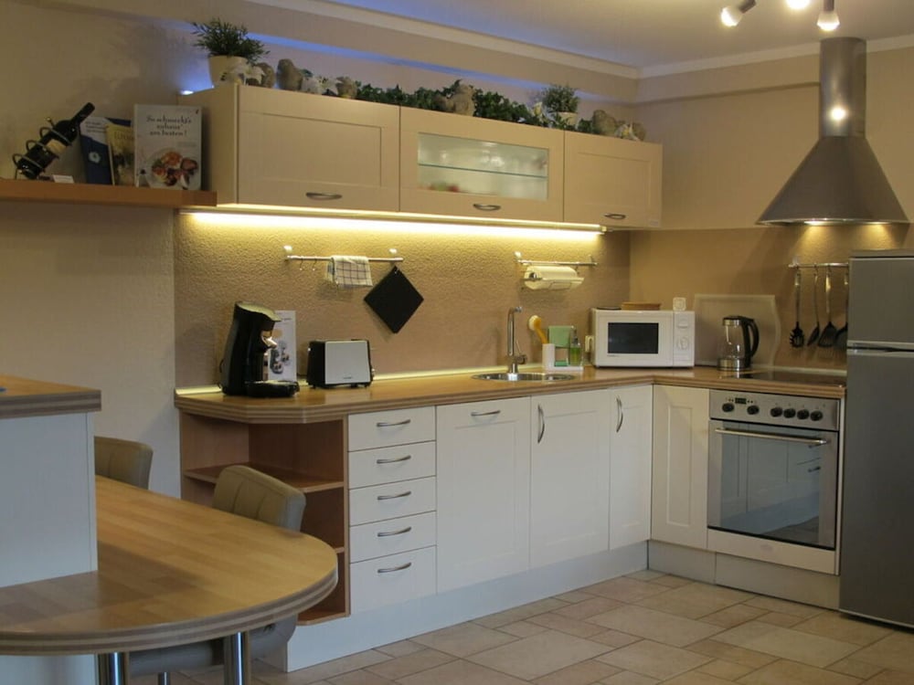Fasse Comfortable Holiday Residence