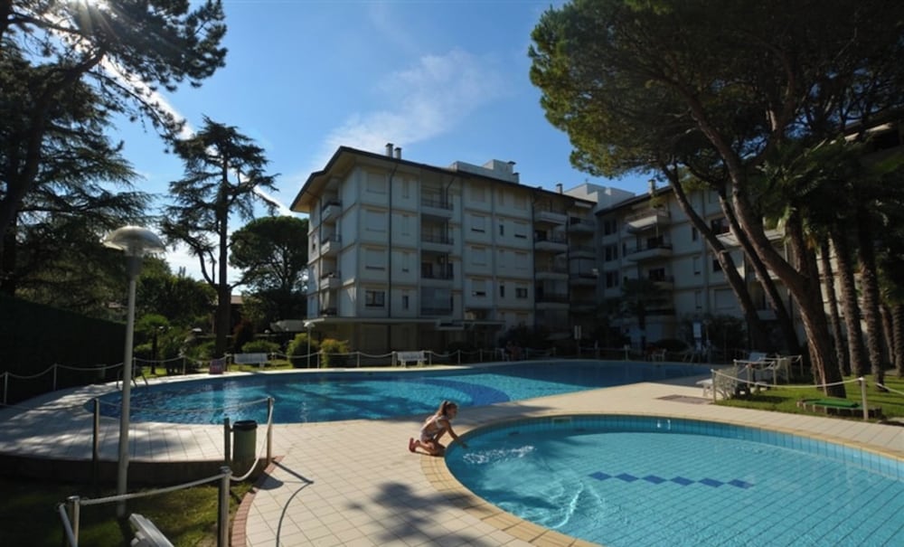 Great Studio With Huge Terrace in a Residence With Common Pool in Lignanoriviera