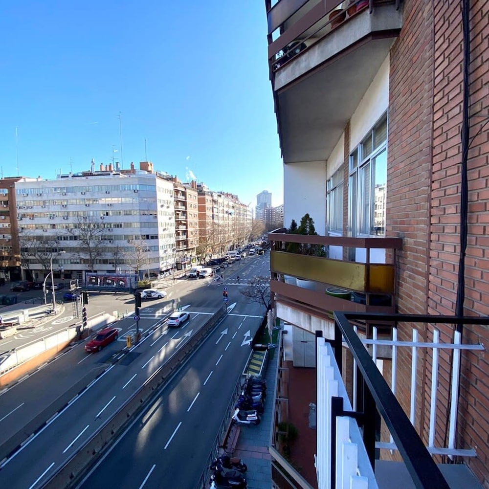 Cuzco I Chic 2 Bedroom Apartment Near Castellana