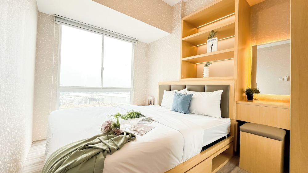Minimalist Wooden Tone 2Br At Tokyo Riverside Pik 2 Apartment