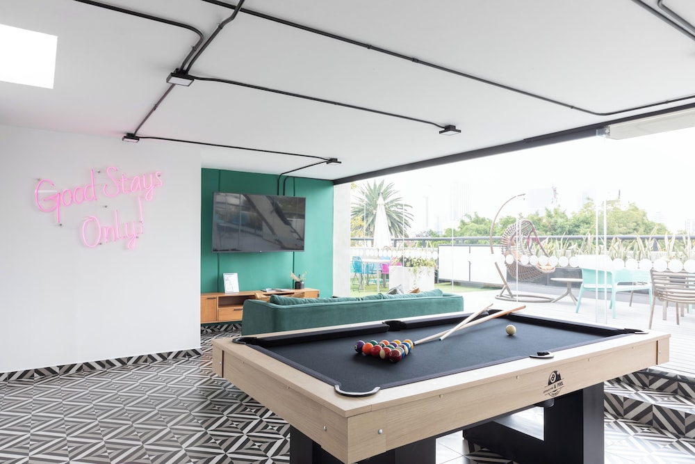 lounge