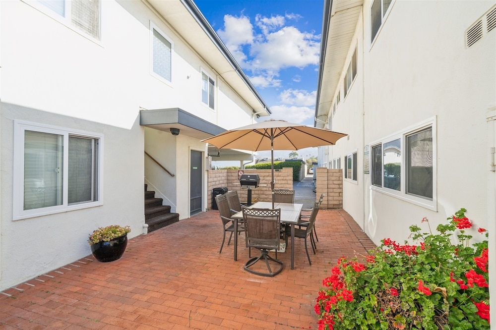 Beach Condo W/private Ocean View Balcony #237 1 Bedroom Condo by Sunset Shores Condominiums