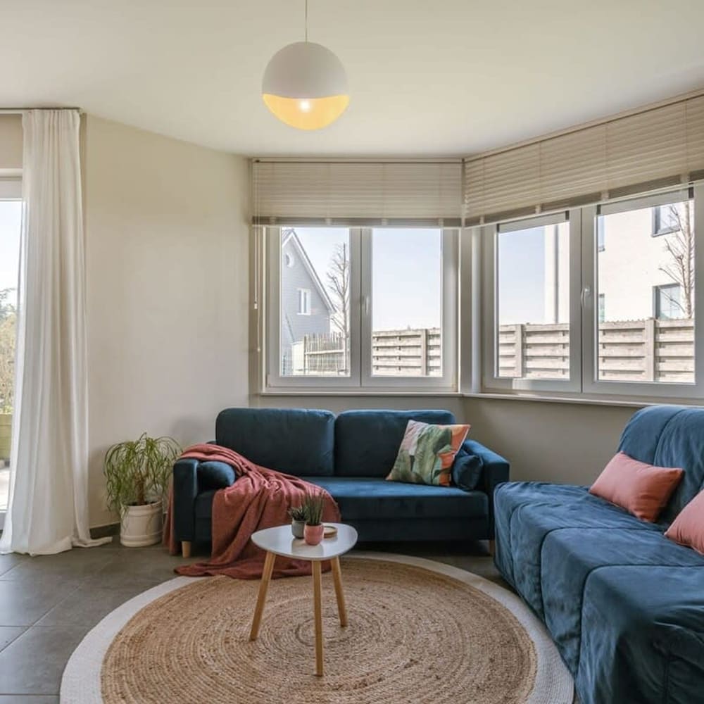 Bright Apartment With Large and Sunny Garden