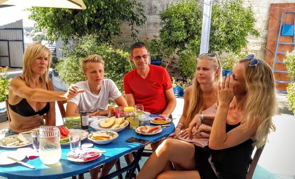 Tzionis Petroktisto Holiday Stonehouse