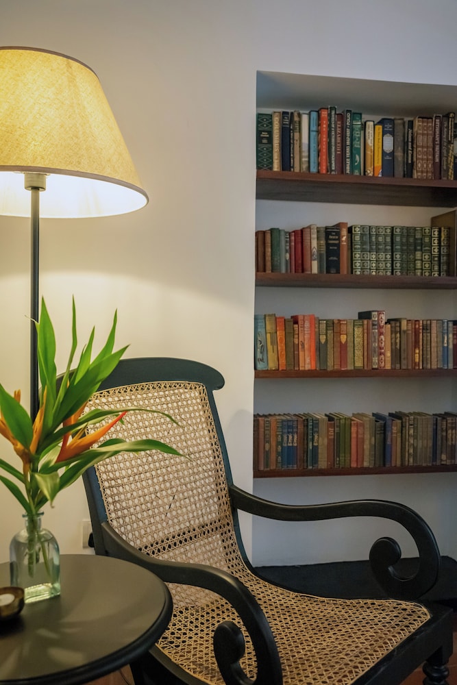 Writer's Lodge By Ishq