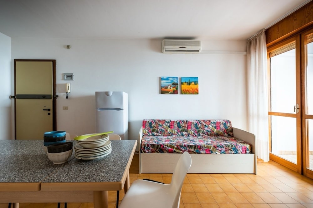 Charming Apartment Near the Beach