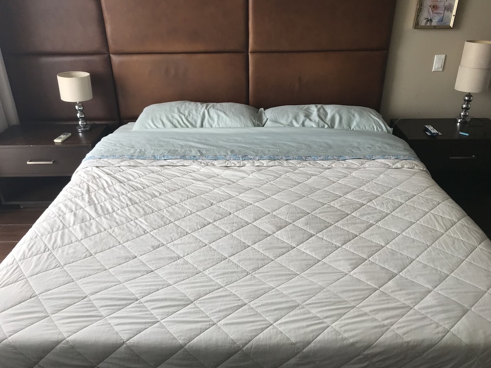 Denovo - Executive Residences