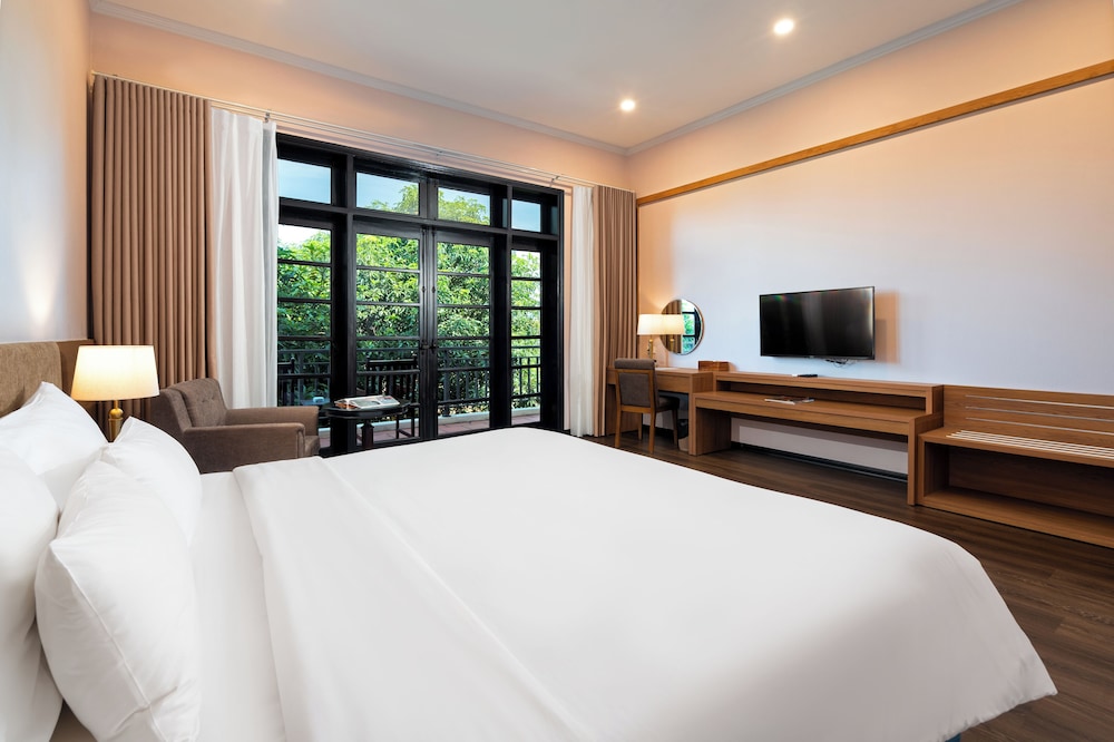 Tuan Chau Resort Ha Long