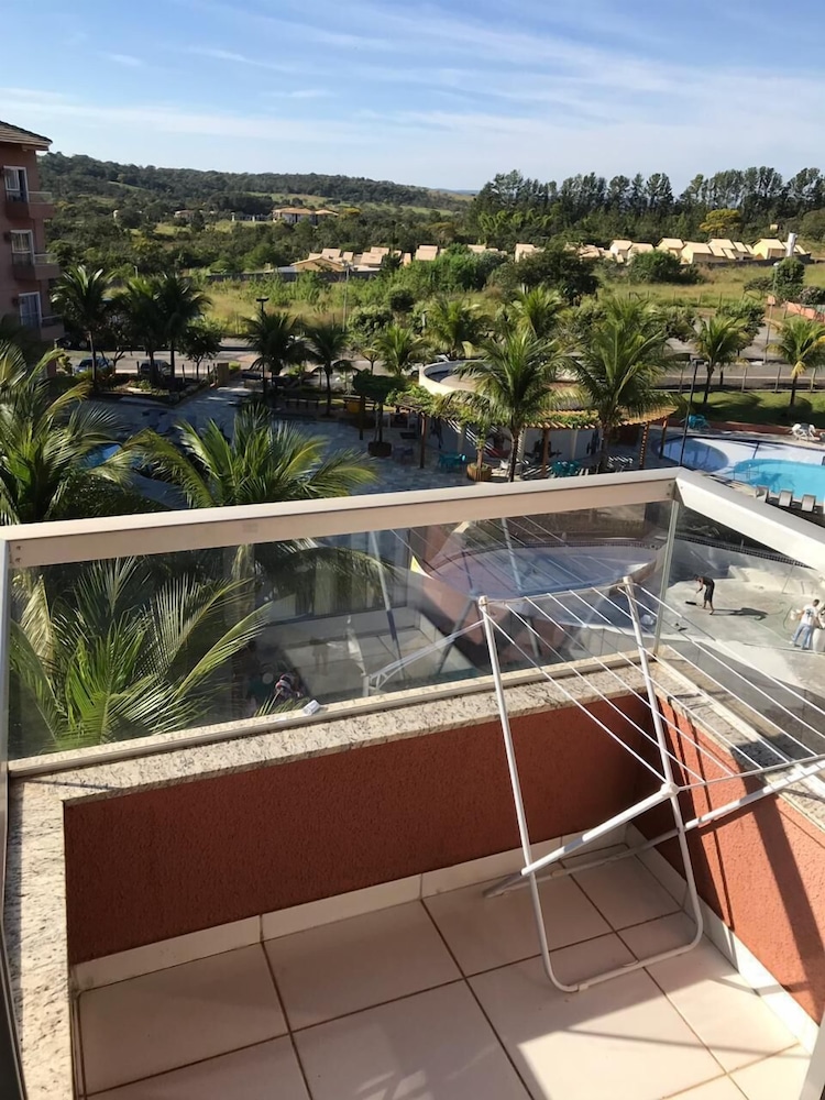 Lagoa Quente Flat Hotel Via Caldas