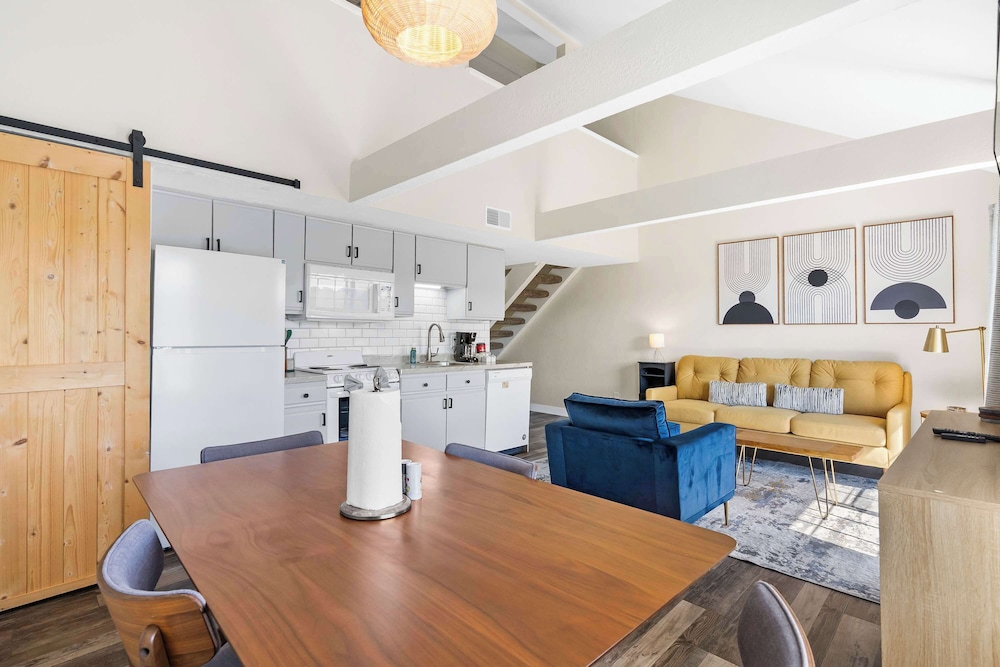Skyview Getaway 2bdr for 4