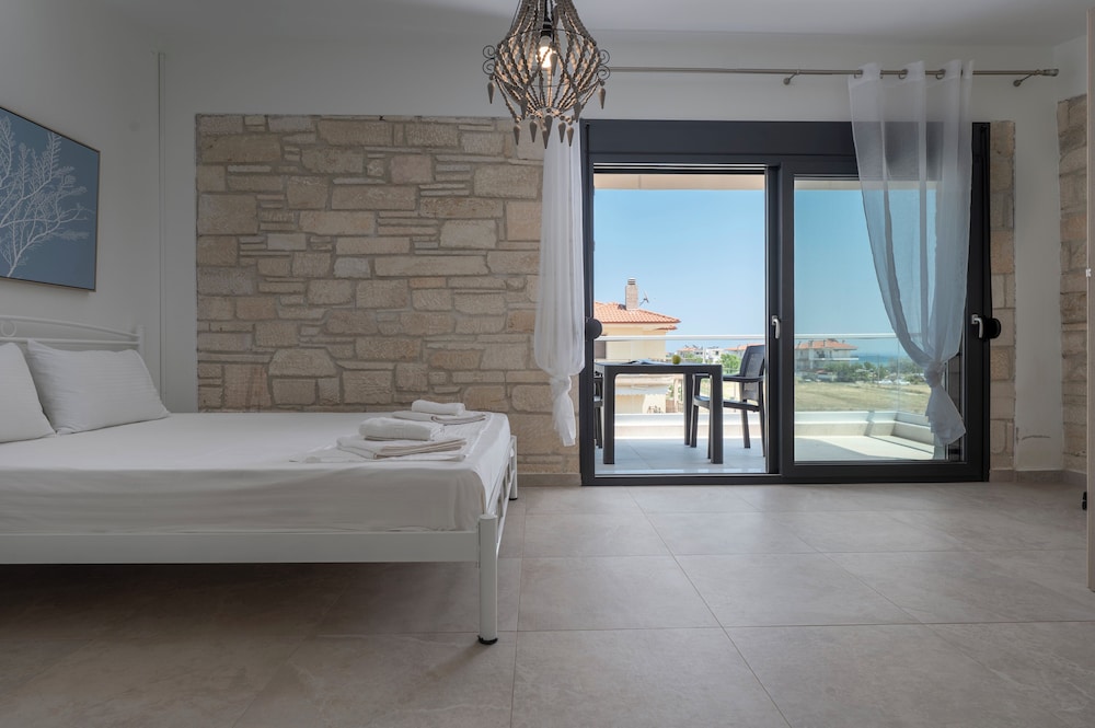 White Pearl Suites Halkidiki