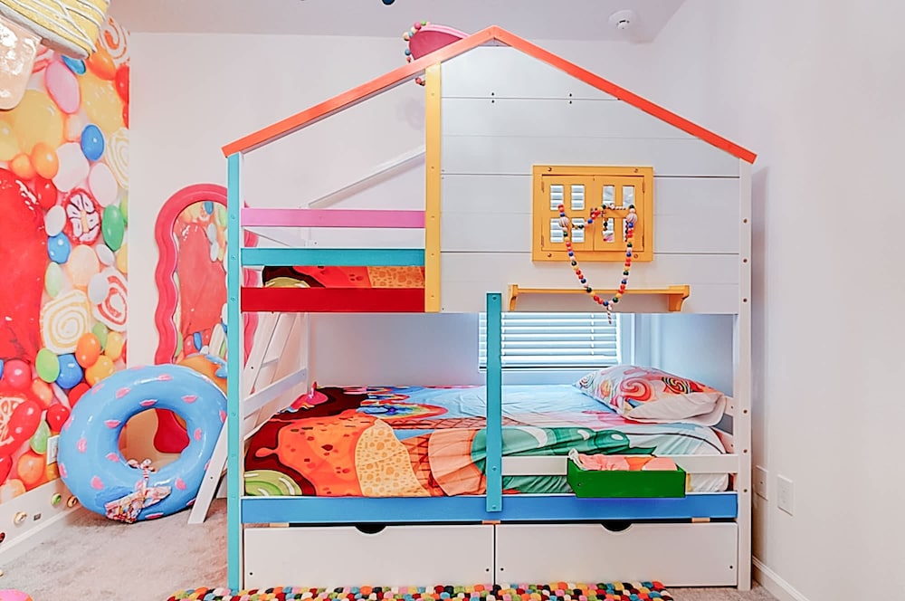 5893 Family Fun Home With Pool Near Theme Parks