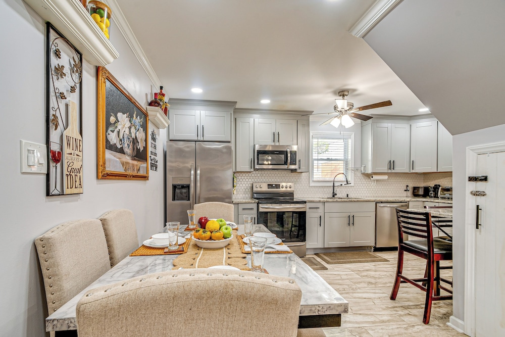 Walk to Historic Dtwn Burlington: Home w/ Yard