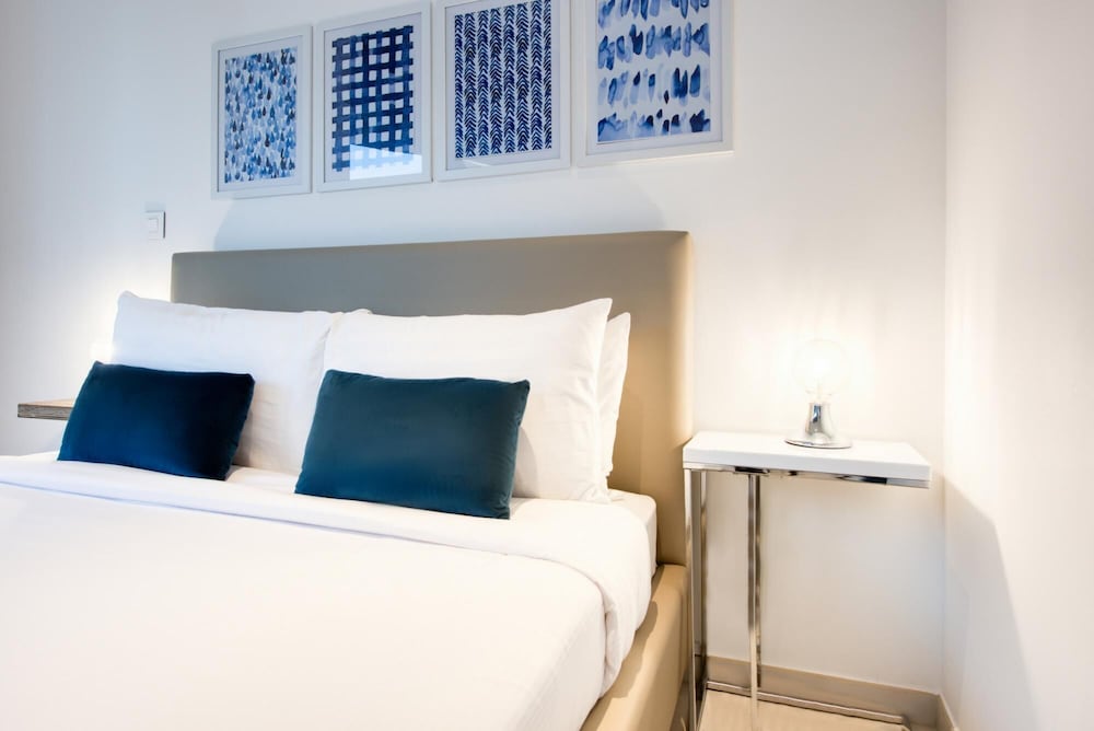Smart and Contemporary Apt With Burj Khalifa View