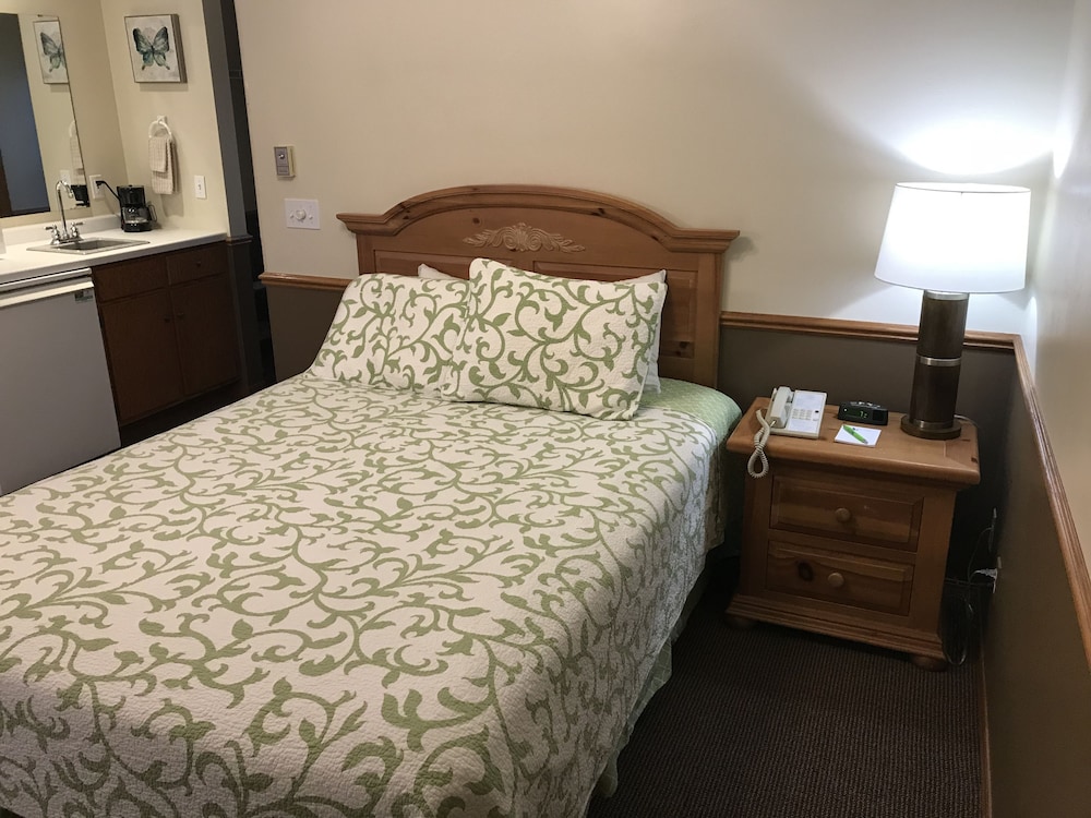 Bay Breeze Resort
