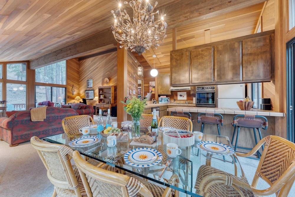Northstar Hideaway by Avantstay 5mins to Skiing!