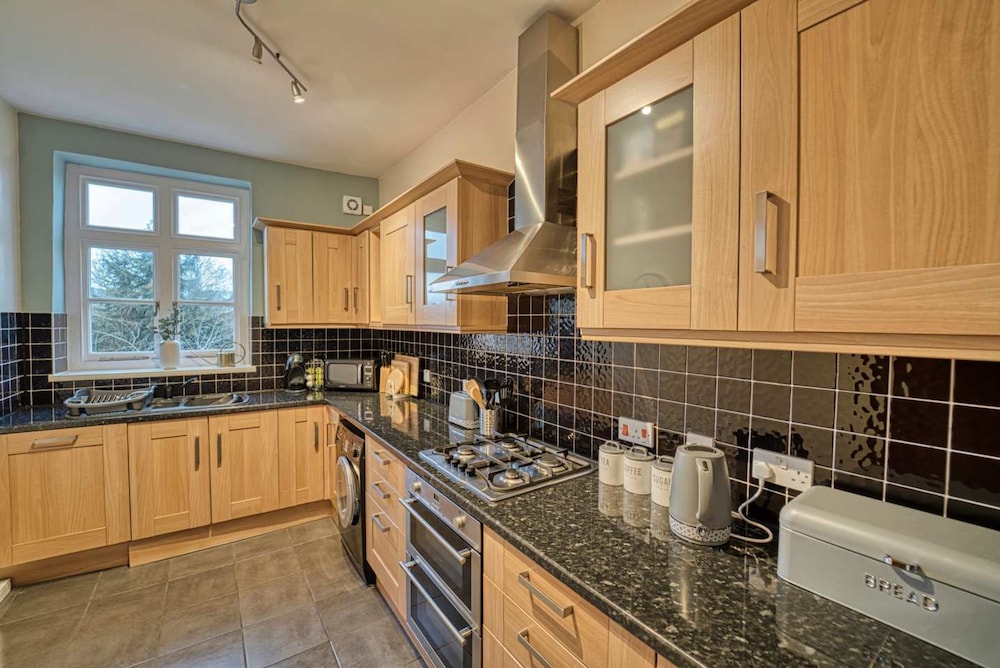 Host Stay Harrow Croft Dwelling