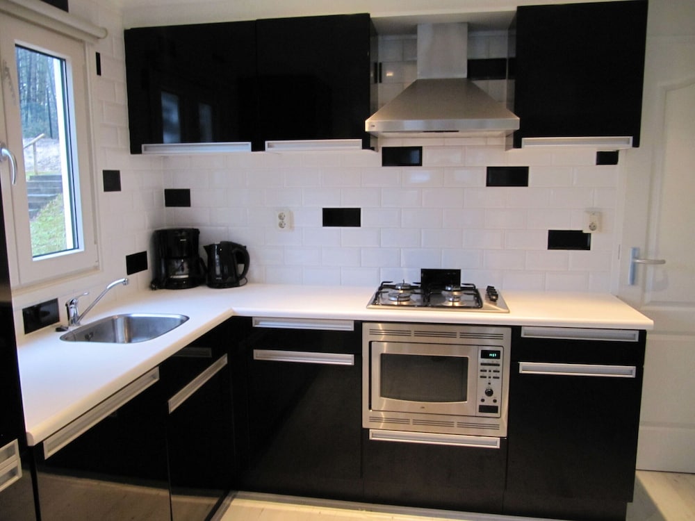 Tidy Furnished Chalet With a Dishwasher, photo 14
