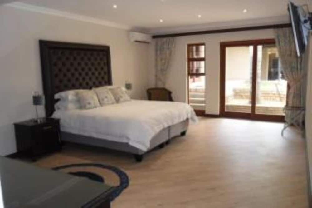 Inn On Mars view 5