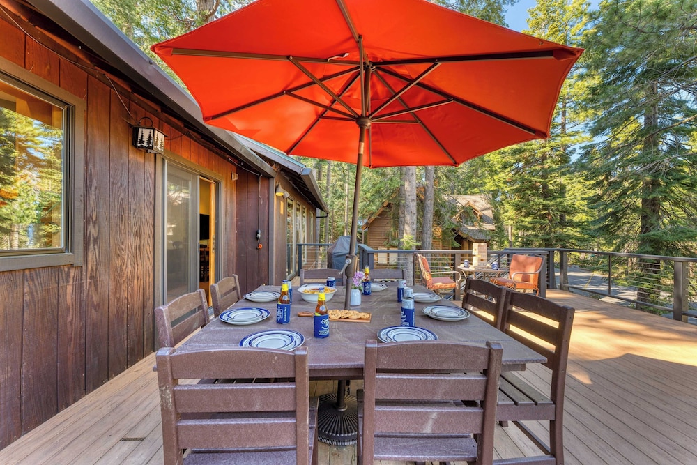 Paige Meadow by Avantstay Near Lake & Tahoe City