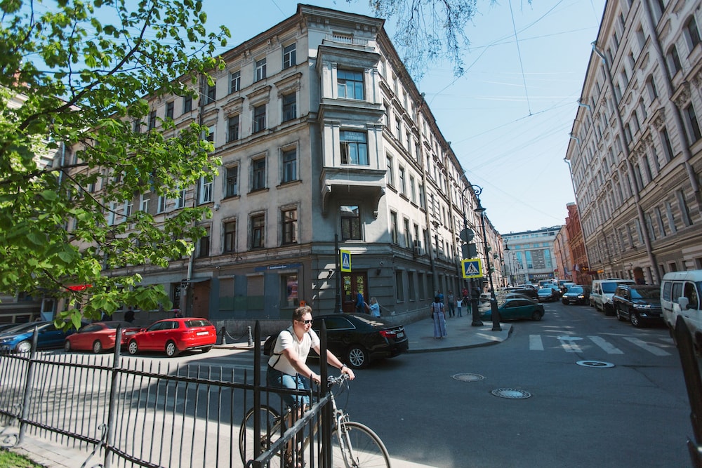 Duplex Apartments on Pushkinskaya 12 view 3