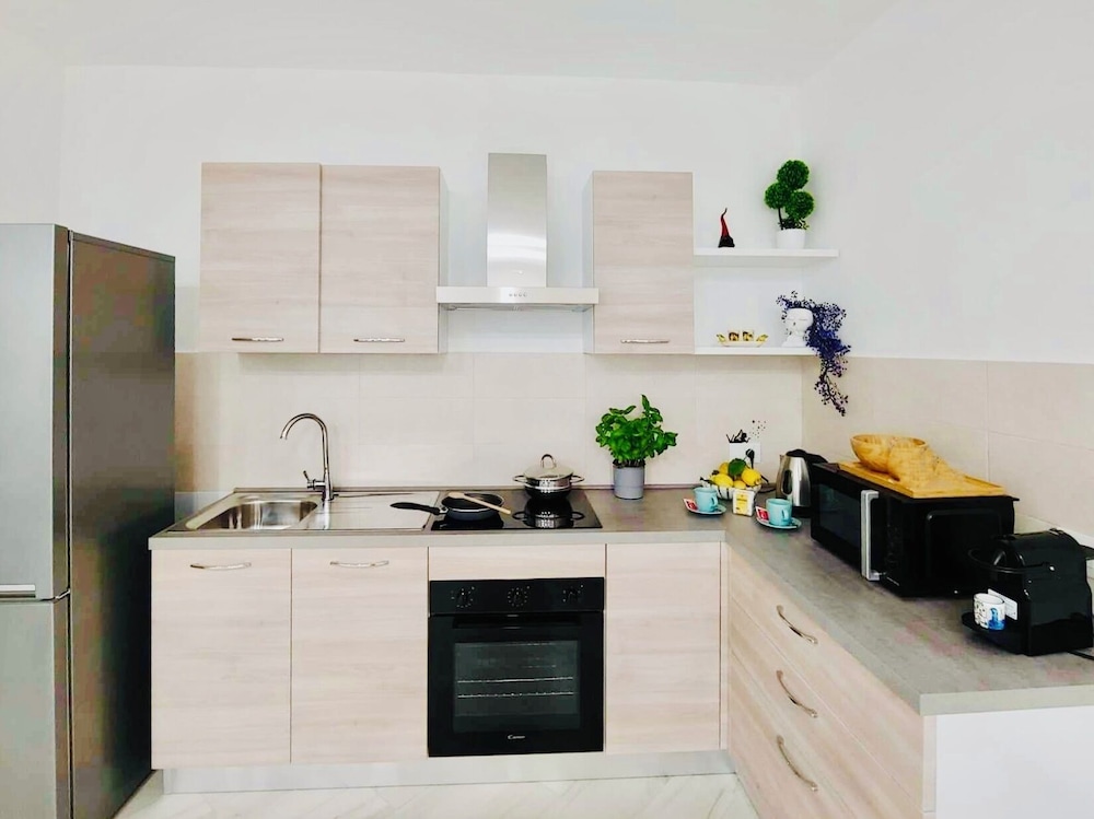 YourHome - Alisea Home