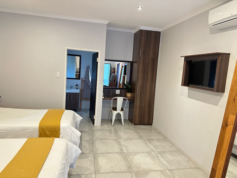Maxton Boutique Hotel