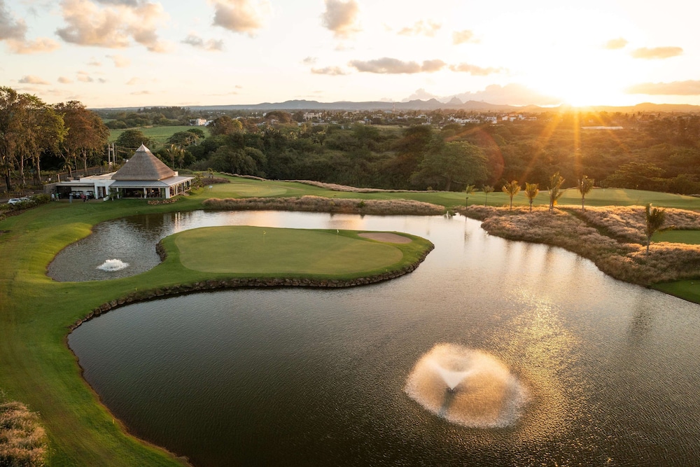 Radisson Blu Azuri Resort & Spa