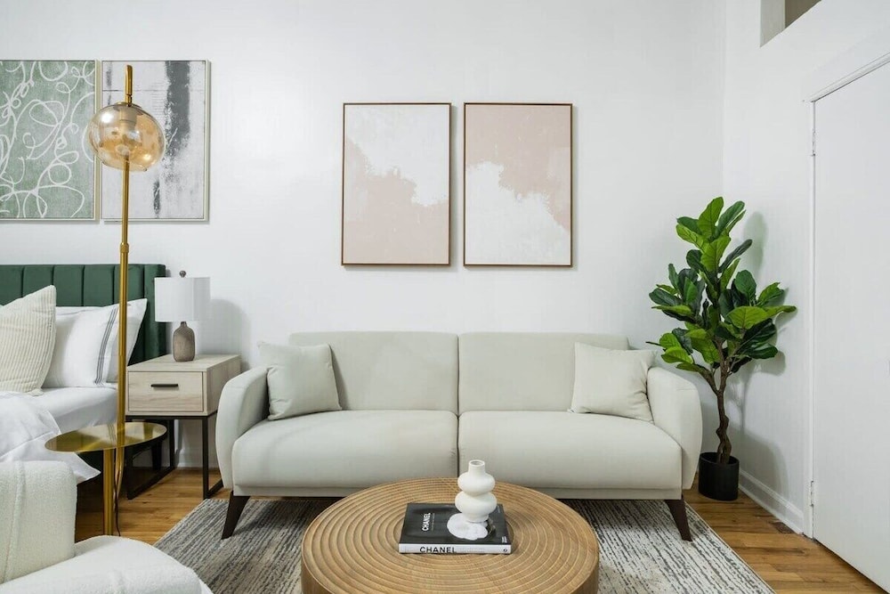 317 UES Apartments