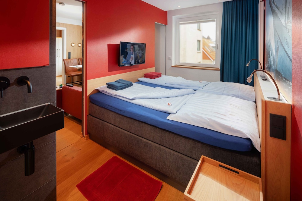 ney.land apartments