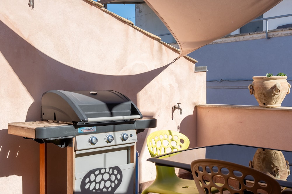 Nicu Amuri con Terrazza a Noto by Wonderful Italy
