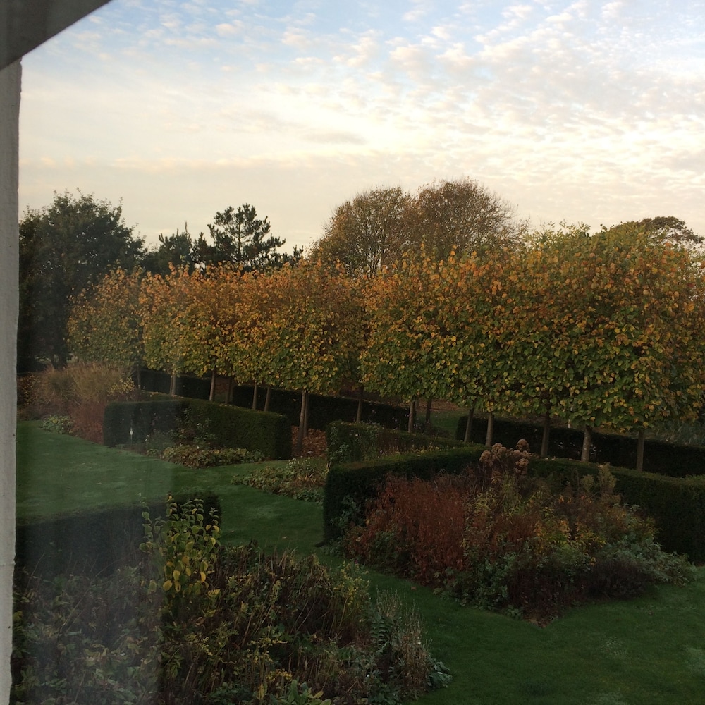 Chichester Vacations - Bolt Hole Earnley - Property Image 8