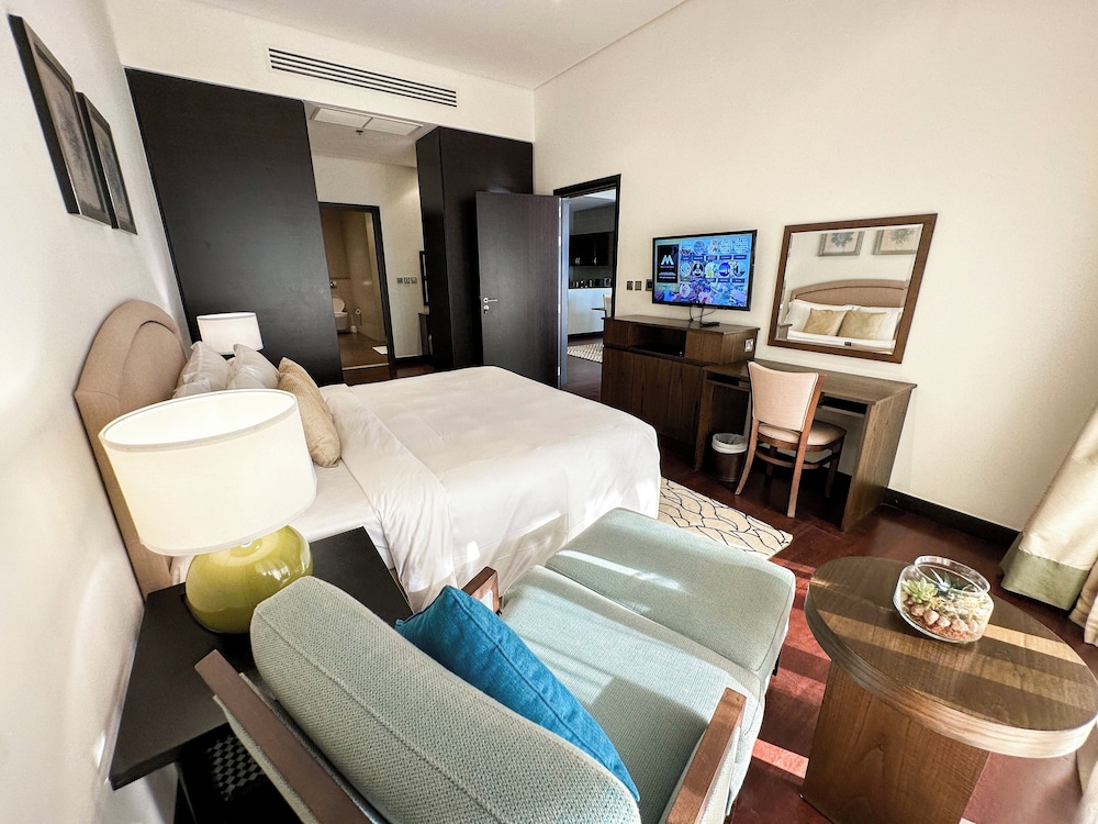 Resort Apartments - Royal Amwaj South