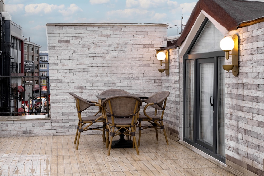 Rubby Hotel Kadıköy - Image 25