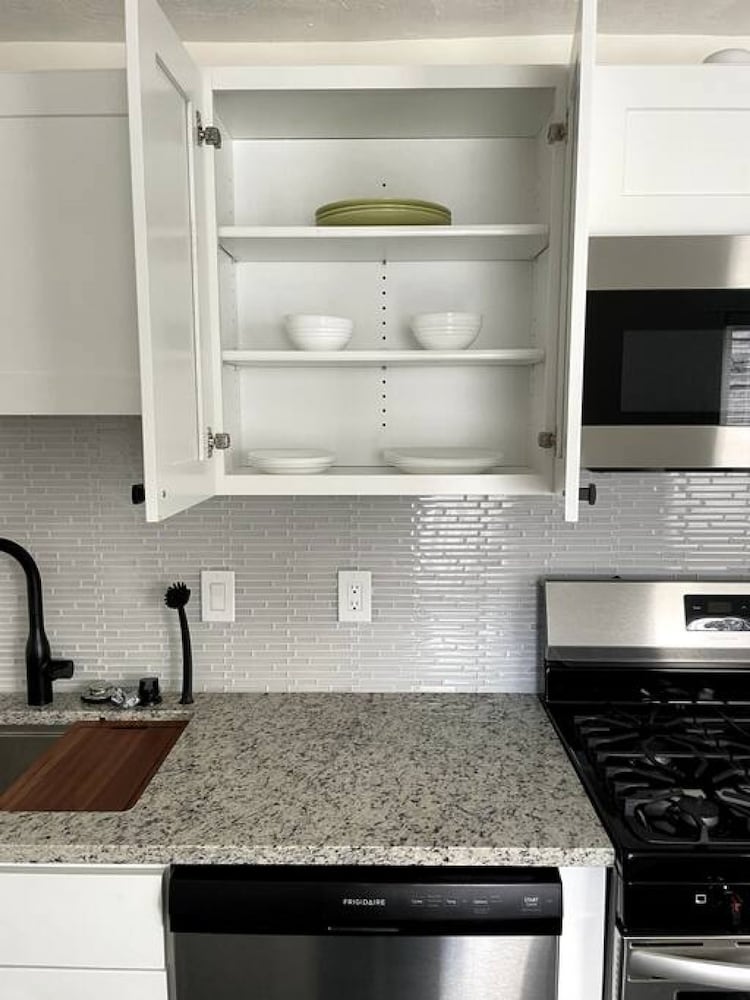 Modern Two Bedroom Condo - Near Boston