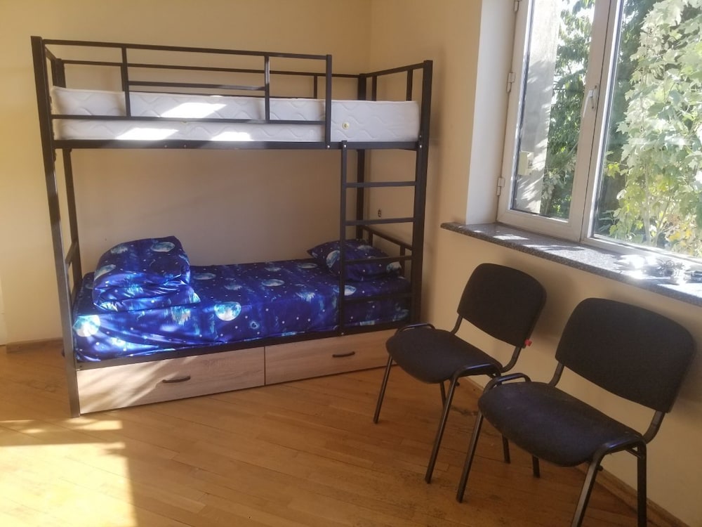 Yerevan Vacations - Hostel Flamingo - Property Image 5