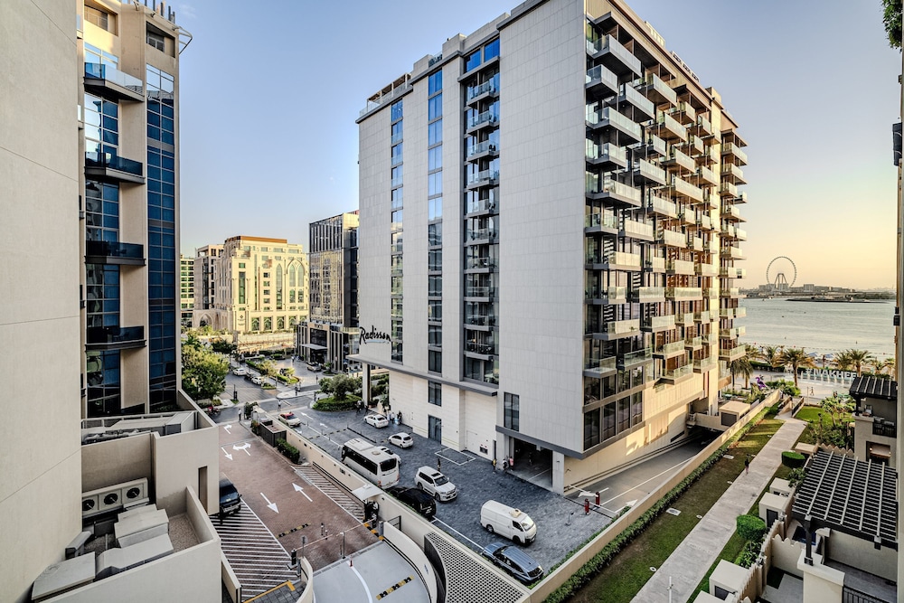 Fairmont South Residence 412