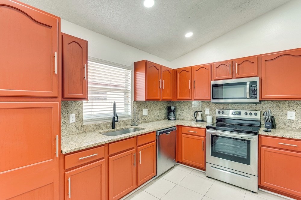 3 Mi to Disney: Family Home w/ Patio & Game Room