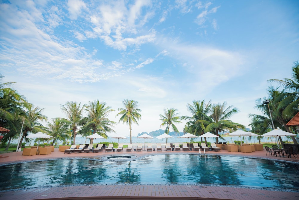 Tuan Chau Resort Ha Long