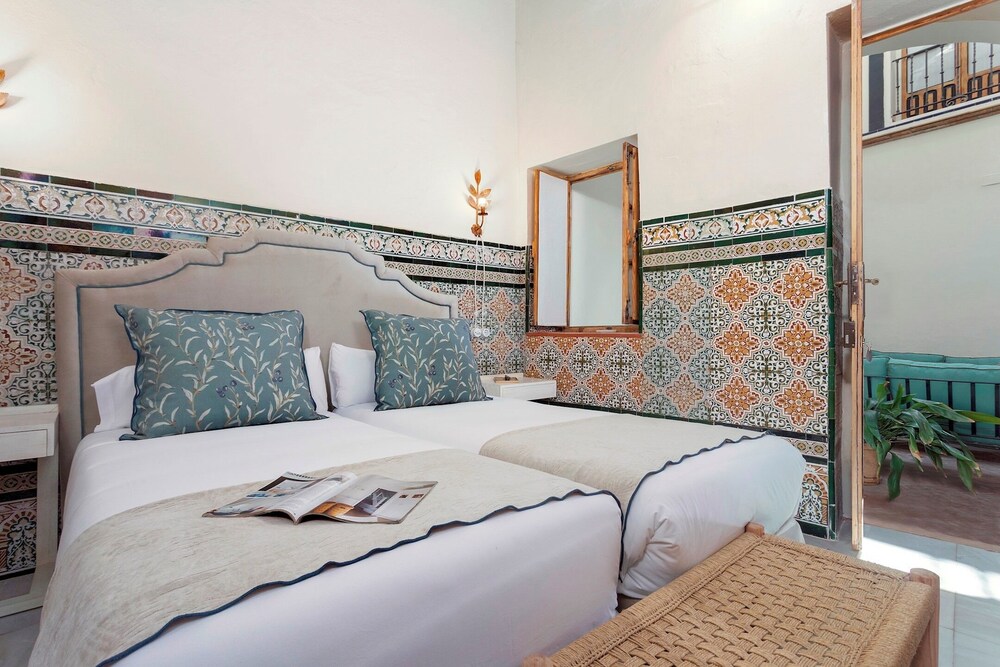 Sevillian House With Terrace. Augusto Plasencia