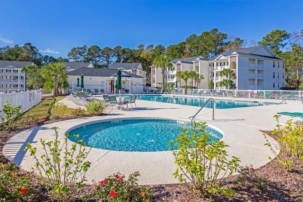 Waterway Village 16i 2 Bedroom Condo