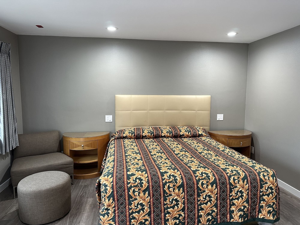 Stay Inn Motel view 3