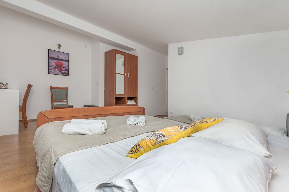 Apartment Goge view 5